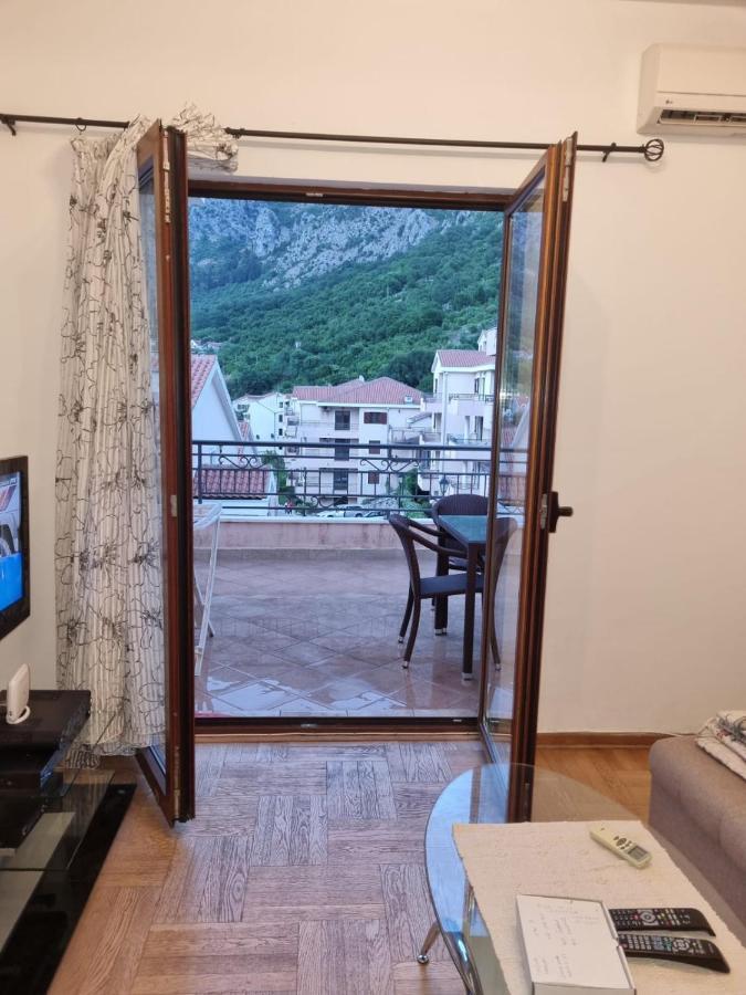 Apartments Sneza Risan Exterior photo